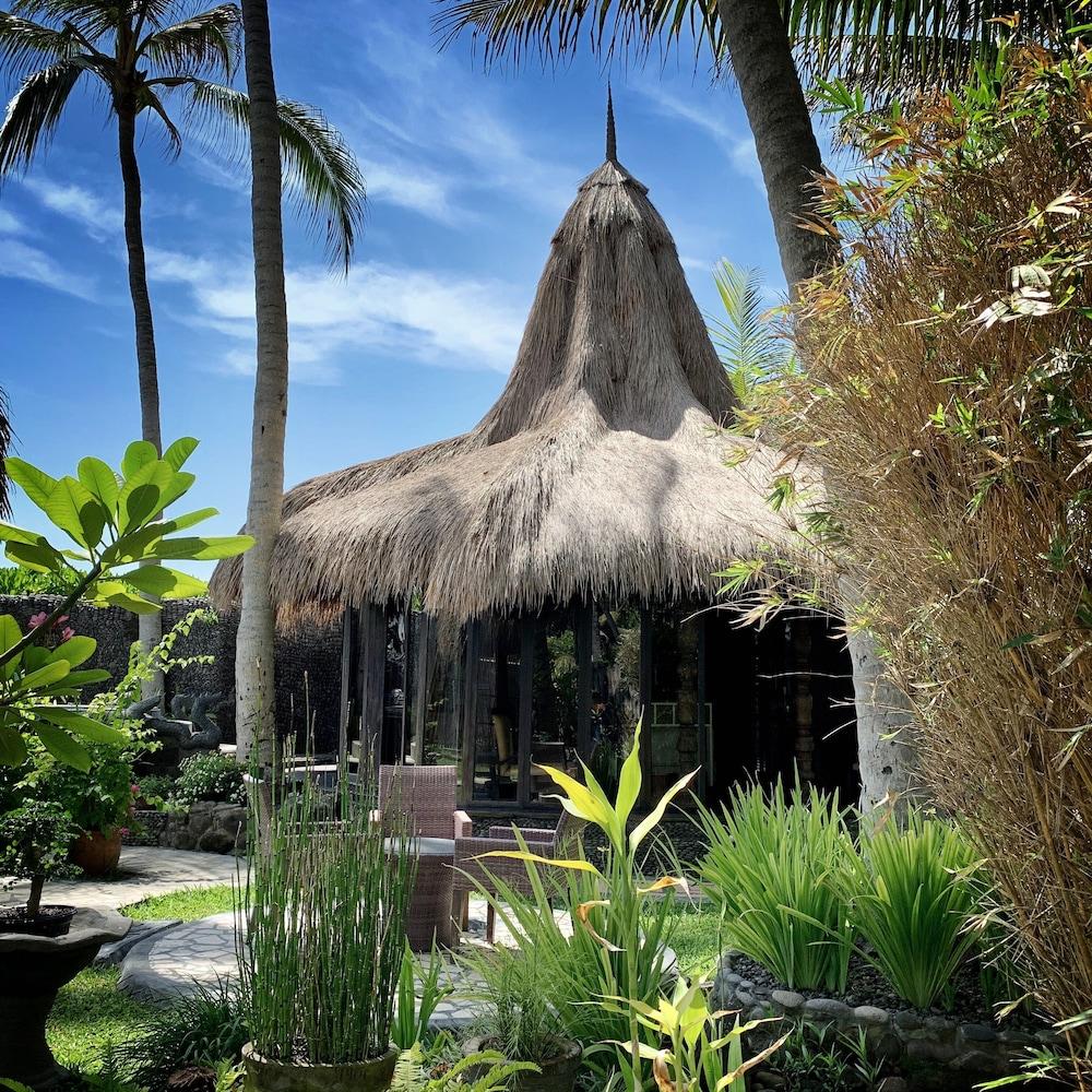 Most Exotic Beachfront Villa Keong Selemadeg Buitenkant foto