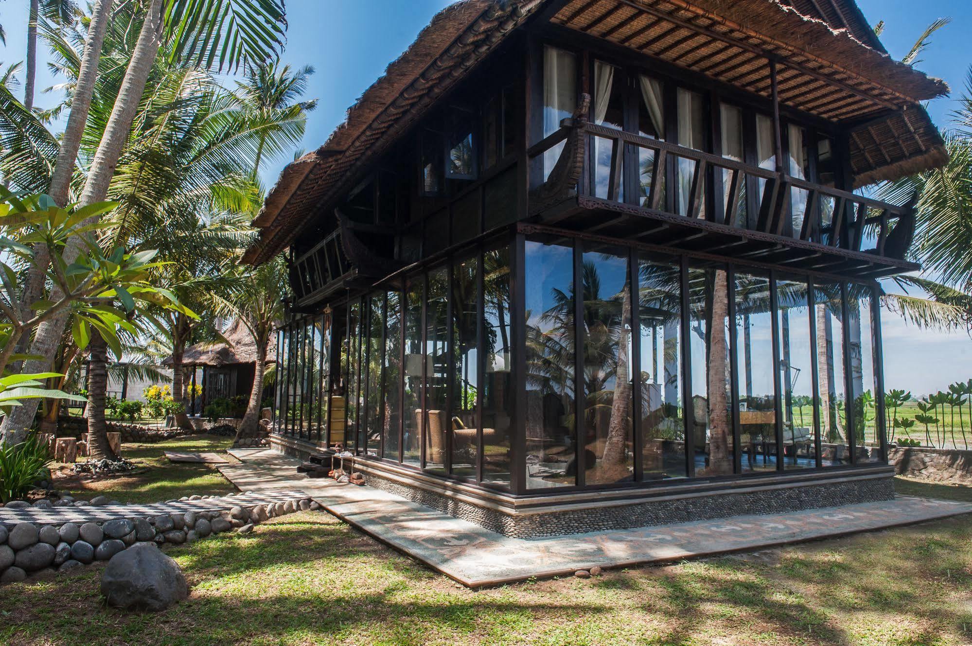 Most Exotic Beachfront Villa Keong Selemadeg Buitenkant foto